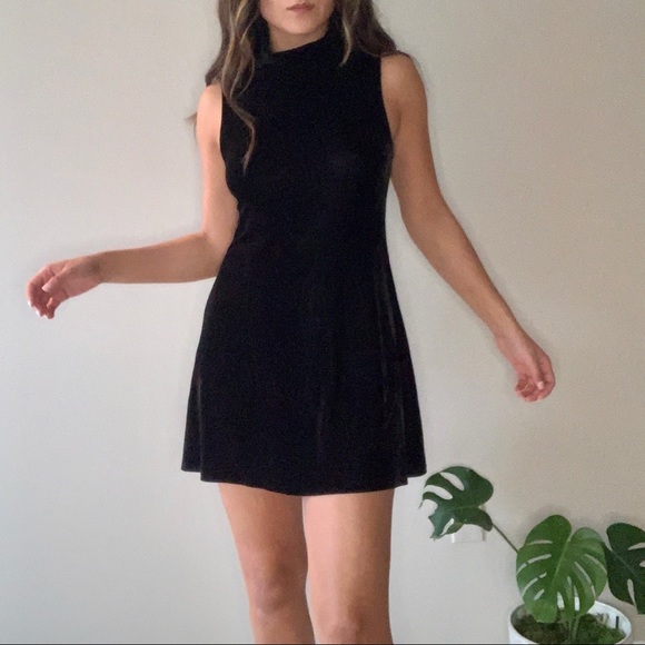 Velvet mock turtle neck dress - Picture 2 of 5